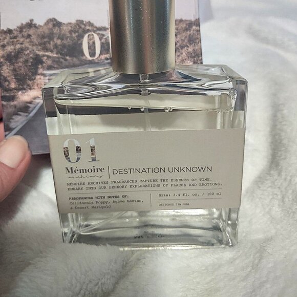 Ladies Perfume Bundle - Picture 9 of 10